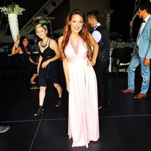 Meet your Posher, Esti